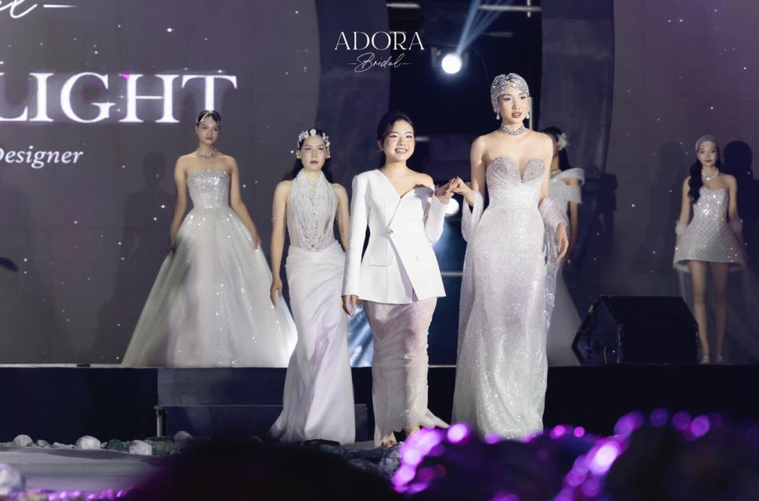 FASHION SHOW 
