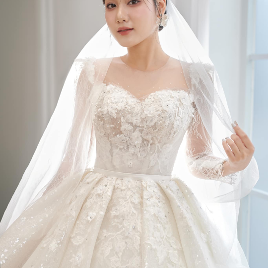 ADORA SPRING 2024 - LOOK 1