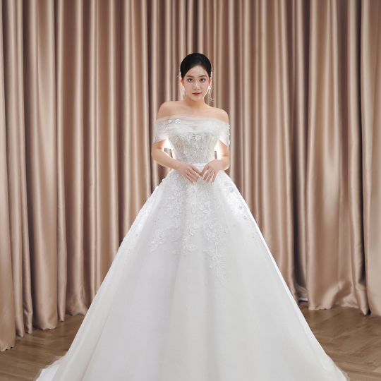 ADORA SPRING 2024 - LOOK 13