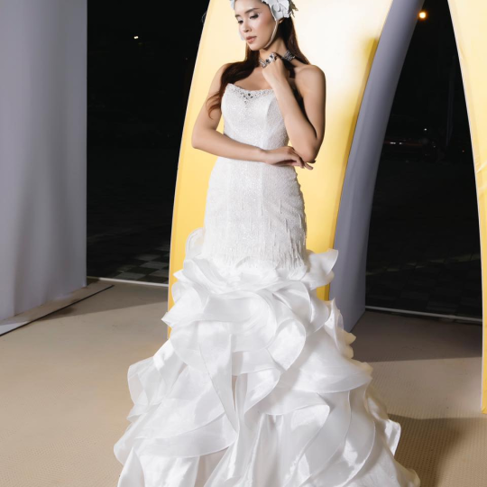 DREAM LIGHT - LOOK 6