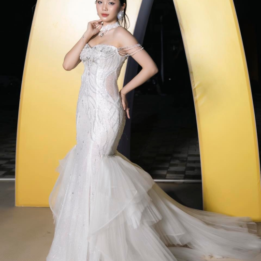 DREAM LIGHT - LOOK 2