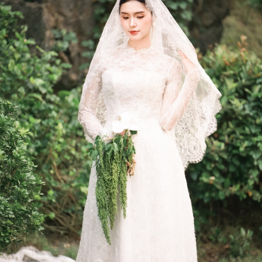 ETHEREALITY OF LACE - LOOK 4