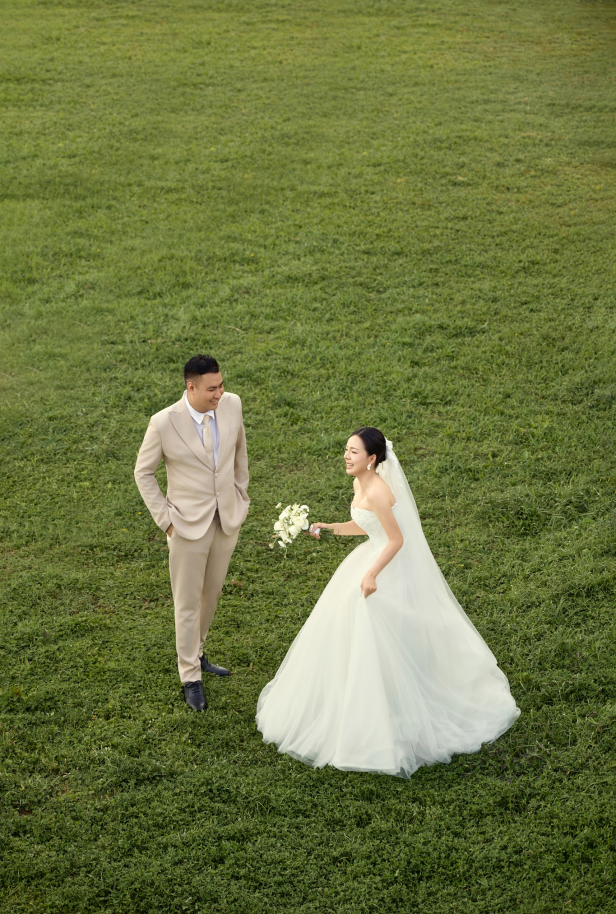 PRE WEDDING | Bãi Cỏ Xanh