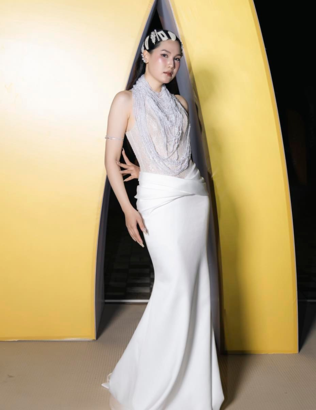 DREAM LIGHT - LOOK 3