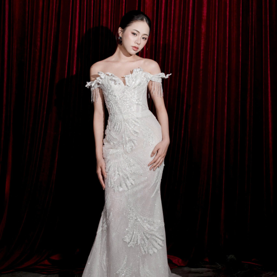 𝗔𝗠𝗢𝗥 𝗙𝗔𝗧𝗜 𝗖𝗢𝗟𝗟𝗘𝗖𝗧𝗜𝗢𝗡 - LOOK 12