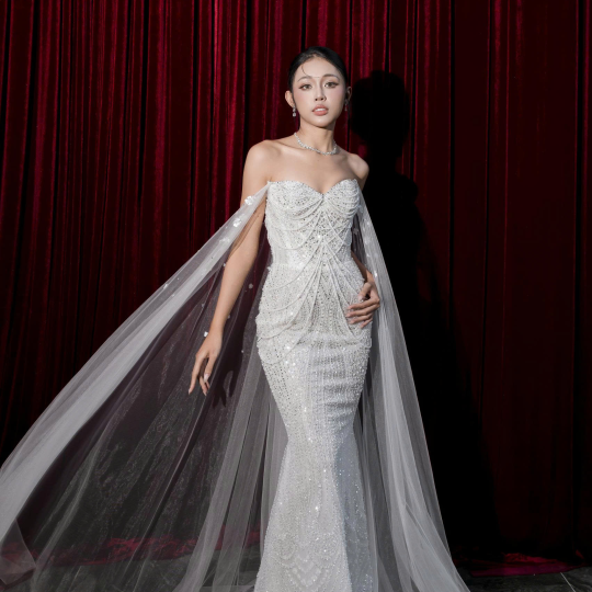 𝗔𝗠𝗢𝗥 𝗙𝗔𝗧𝗜 𝗖𝗢𝗟𝗟𝗘𝗖𝗧𝗜𝗢𝗡 - LOOK 13