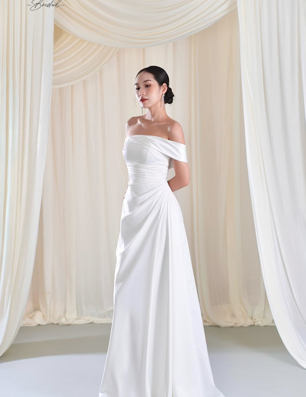 Lightly Queen | Reception Dress - LOOK 10