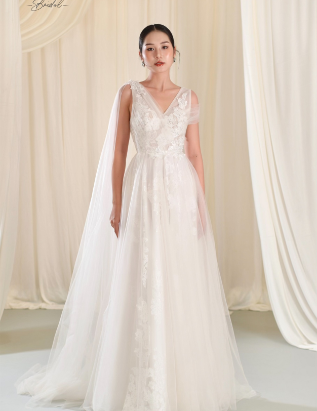 Lightly Queen | Reception Dress - LOOK 2