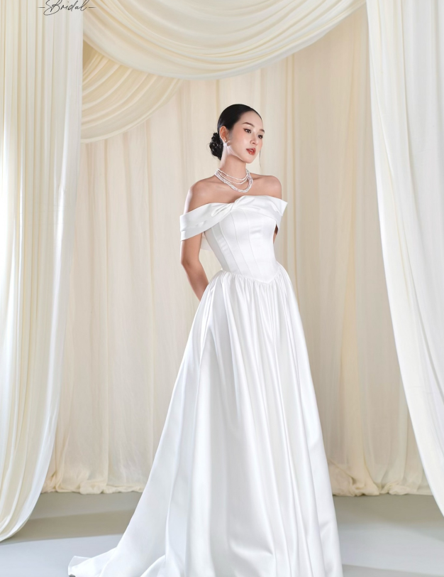 Lightly Queen | Reception Dress - LOOK 3