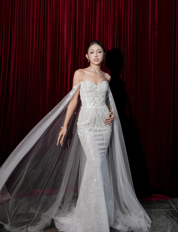 𝗔𝗠𝗢𝗥 𝗙𝗔𝗧𝗜 𝗖𝗢𝗟𝗟𝗘𝗖𝗧𝗜𝗢𝗡 - LOOK 13