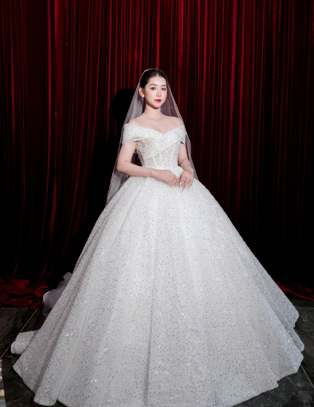 𝗔𝗠𝗢𝗥 𝗙𝗔𝗧𝗜 𝗖𝗢𝗟𝗟𝗘𝗖𝗧𝗜𝗢𝗡 - LOOK 6