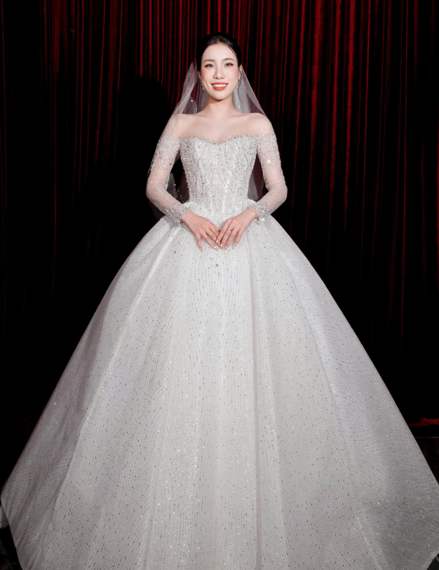 𝗔𝗠𝗢𝗥 𝗙𝗔𝗧𝗜 𝗖𝗢𝗟𝗟𝗘𝗖𝗧𝗜𝗢𝗡 - LOOK 1