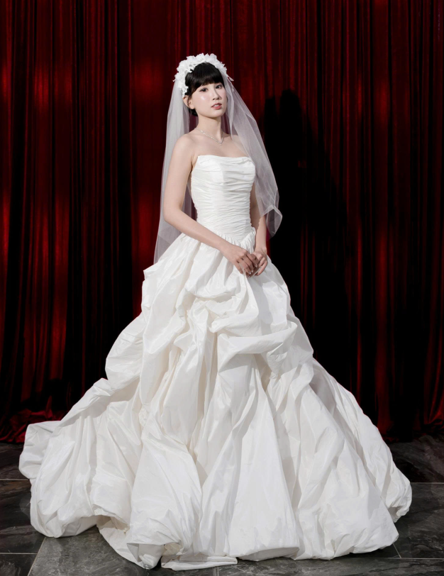 𝗔𝗠𝗢𝗥 𝗙𝗔𝗧𝗜 𝗖𝗢𝗟𝗟𝗘𝗖𝗧𝗜𝗢𝗡 - LOOK FIRSTFACE